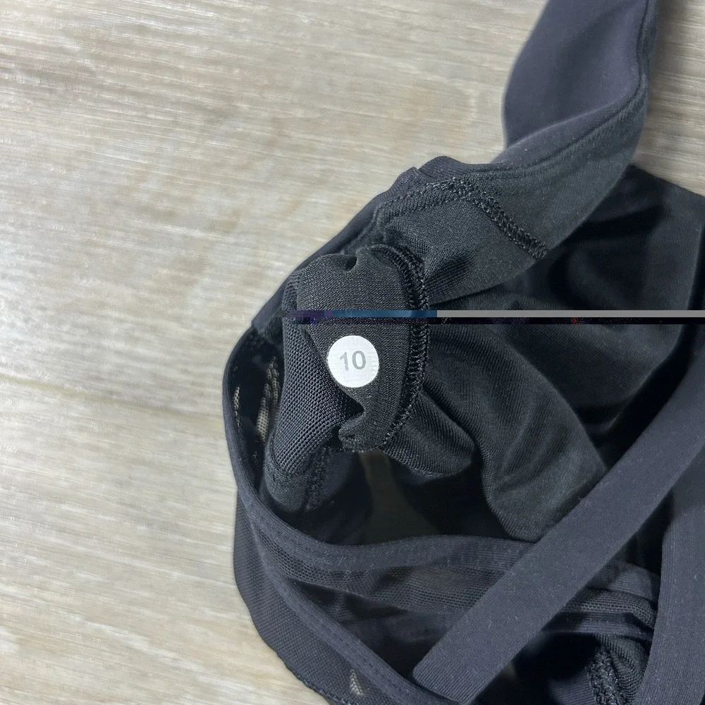Lululemon Size 10 Black Energy Bra Exhale Mesh Criss Cross Medium Support B/C
